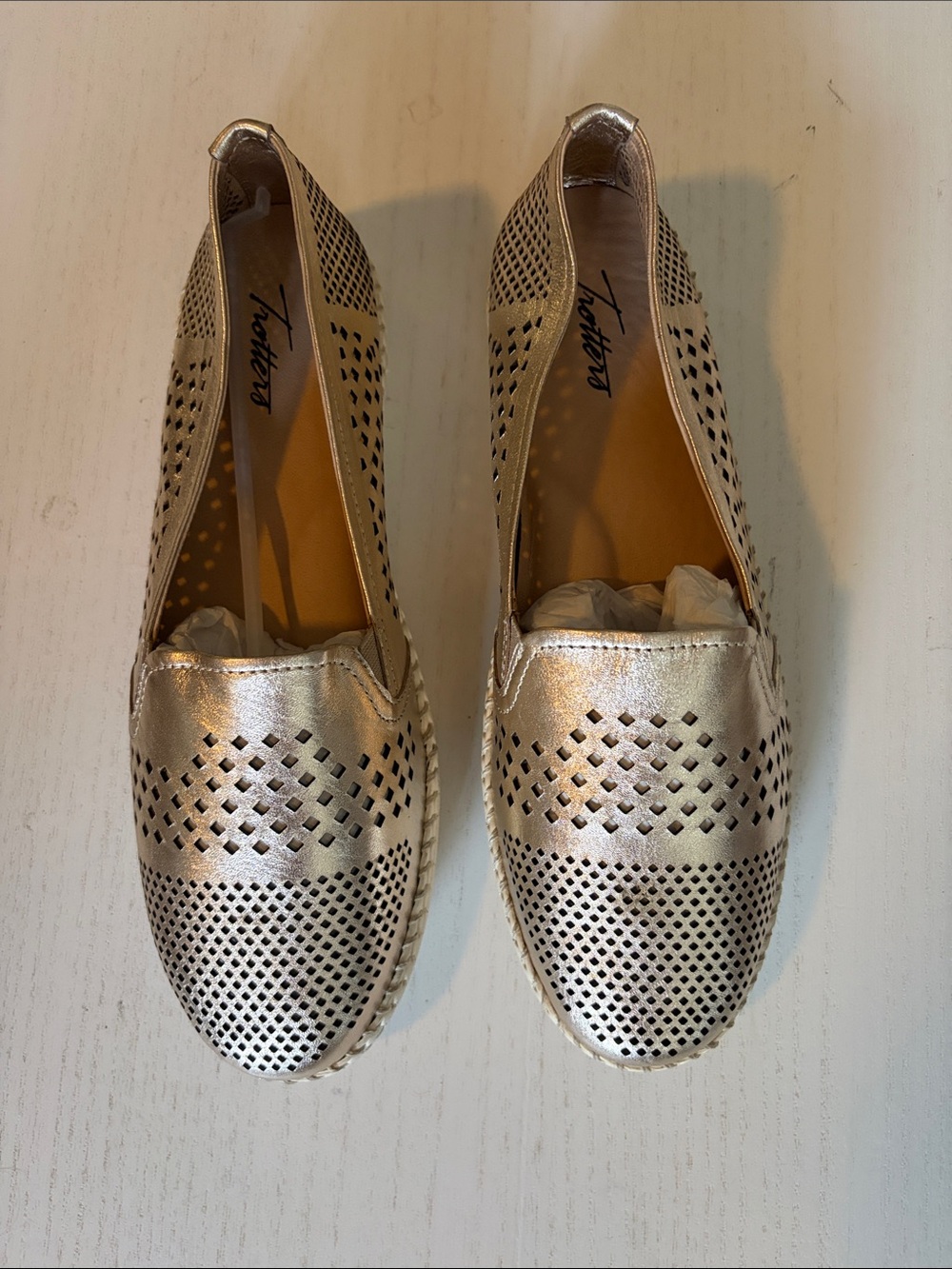 Trotters Metallic Champagne Perforated Slip-On Flats